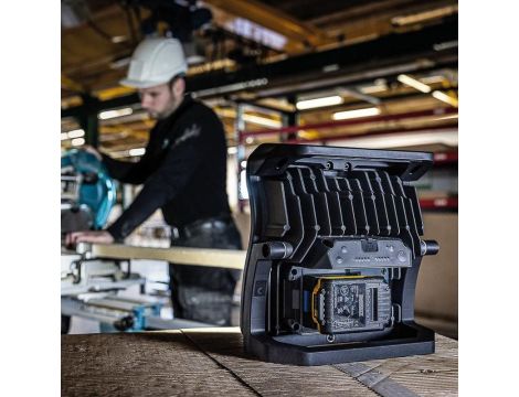 Akumulatorowa lampa robocza 10000 lm NOVA 10 CONNECT 03.6102C - 5