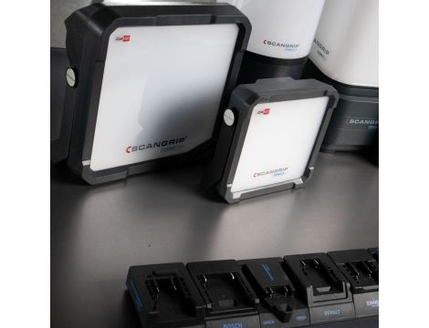 Akumulatorowa nieoślepiająca lampa robocza 4000 lm VEGA 4 CONNECT 03.6104C - 4