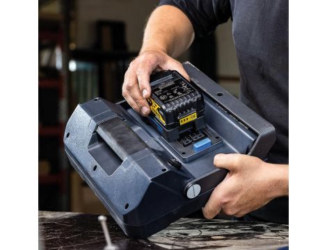 Akumulatorowa nieoślepiająca lampa robocza 4000 lm VEGA 4 CONNECT 03.6104C - 6