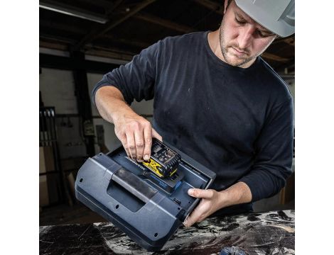 Akumulatorowa nieoślepiająca lampa robocza 4000 lm VEGA 4 CONNECT 03.6104C - 7