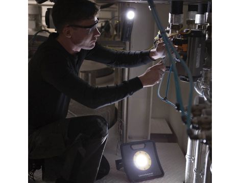 Akumulatorowa lampa robocza przeciwwybuchowa o mocy 4000 lm NOVA-EX R 03.5618 - 5