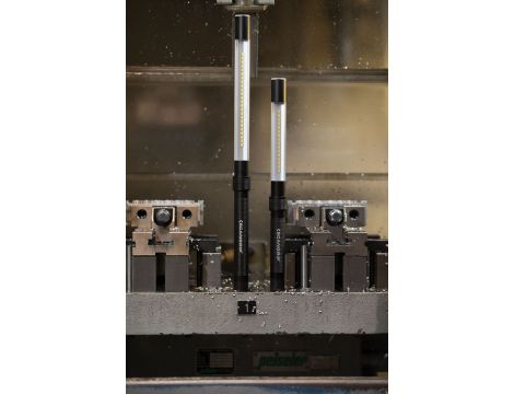Akumulatorowa ręczna lampa liniowa inspekcyjna z górnym światłem punktowym LINE LIGHT R 03.5244 - 10
