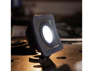 Kompaktowa akumulatorowa lampa robocza LED 1000 lm 7,3 W Scangrip NOVA MINI forLIFE 03.6200 - image 2