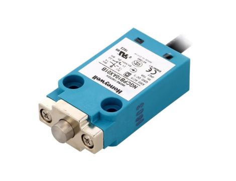NGCPB10AX01B Wyłącznik krańcowy trzpień NO + NC 10A max.240VAC max.250VDC