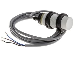 Czujnik pojemnościowy NPN 15 mm cylindryczny M30 x 1,5 200 mA 10 → 30 V DC IP67