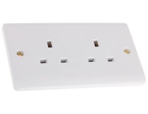 Gniazdo wtykowe podwójne Montaż wpuszczany kolor Biały W budynkach, 13A, IP20 230V ac