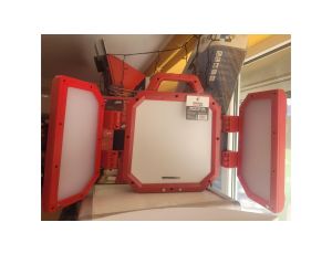 REFLEKTOR NAŚWIETLACZ LED SKŁADANY 80W + 2x30W 11000lm z przewodem (ow3x1,5) 2m + 2 gniazda 230V