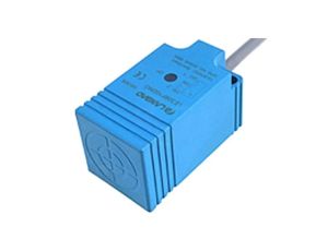 Czujnik indukcyjny 0 - 15mm 2-przewodowy NO Uzas 10 - 30VDC IP67 LE30SN15DLO