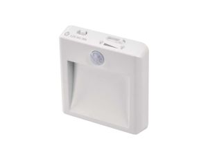 Lampka nocna LED do gniazdka 230 V z czujnikiem EMOS P3319
