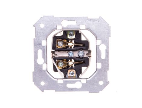 Simon 82 Gniazdo pojedyncze SCHUKO z/u 16A mechanizm 75432-39
