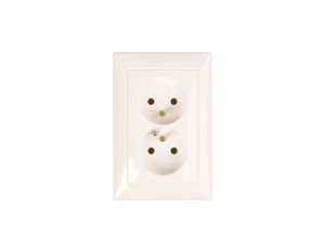 VALENA Gniazdo podwójne z/u 16A IP20 białe 770077