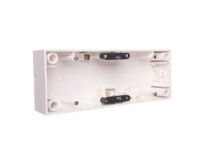 Berker/B.Kwadrat Puszka natynkowa potrójna śnieżnobiała 5310439909