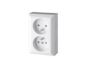 Gniazdo natynkowe podwójne z uziemieniem, IP20, białe, GAO 20456