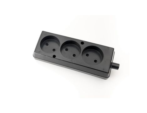 Gniazdo przenośne trzykrotne 16A 2P 250V czarne GN-360