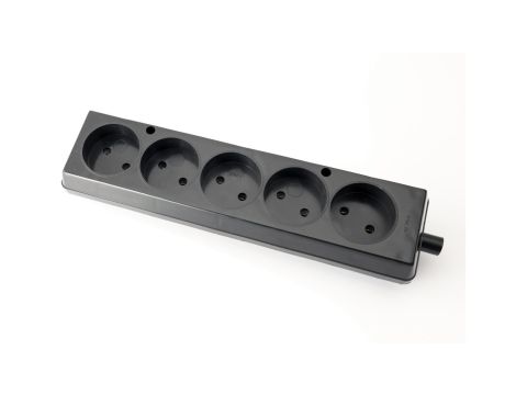Gniazdo przenośne pięciokrotne 16A 2P 250V czarne GN-560