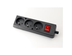 Gniazdo przenośne trzykrotne 16A 2P+Z 250V z wyłącznikiem czarne GN-370WS