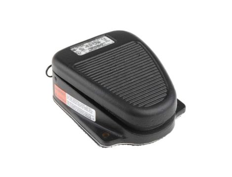 Przełącznik nożny Clipper IP20 Konstrukcja o średniej wytrzymałości Zatrzaskowy Żeliwo, SP-CO 20 A przy 125 V AC 250V