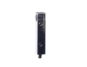 Czujnik indukcyjny 40x8x8mm zabudowany Sn: 1,5 10-30V DC PNP NO kabel 2m PVC IP67 mosiądz niklowany IB090100