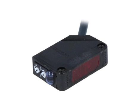 E3Z-D81 Czujnik fotoelektryczny o zasięgu 5100mm PNP DARK-ON,LIGHT-ON