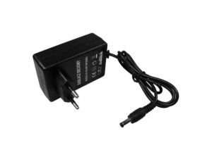 Zasilacz impulsowy wtyczkowy 18V/1,5A DC 2,1/5,5