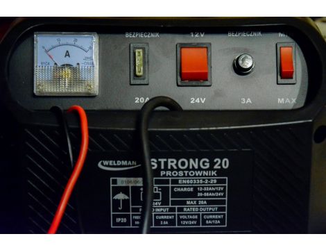 PROSTOWNIK WELDMAN STRONG  20  6V/12V LCD