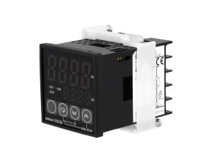 E5CB-R1TC Moduł typu regulator temperatury z wyjściami typu SPST-NO i SPST-NO, montowany na panel