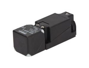 Czujnik indukcyjny o zasięgu 020mm, konfiguracji wyjścia PNP / NO + NC, napięciu zasilania 1030VDC, maksymalnym p E2Q6-N20F3-H