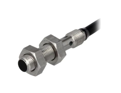 E2ES05S12WCB12M Czujnik indukcyjny o zasięgu 01,2mm, konfiguracji wyjścia PNP / NO, napięciu zasilania 1030VDC, obudowie M5