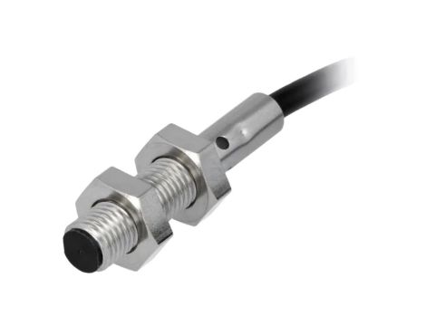 E2BS08KS02WPB22M Czujnik indukcyjny o zasięgu 02mm, konfiguracji wyjścia PNP / NC, napięciu zasilania 1030VDC, maksymalnym prą