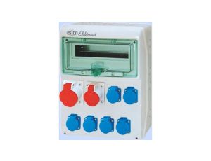 Rozdzielnica RSS-04 okienko 12 modułów okablowana 1x32A 3P+N+Z 400V, 1x16A 3P+N+Z 400V, 6x16A 2P+Z 250V IP44 942043