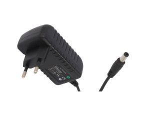 POSB06200A Zasilacz adapter czarny 12W 6V 2A z wtykiem DC - 2.1x5.5