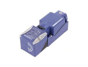 Czujnik indukcyjny, 020mm, PNP / NO + NC, Uzas: 1248VDC, 200mA XS8C4A1PCP20