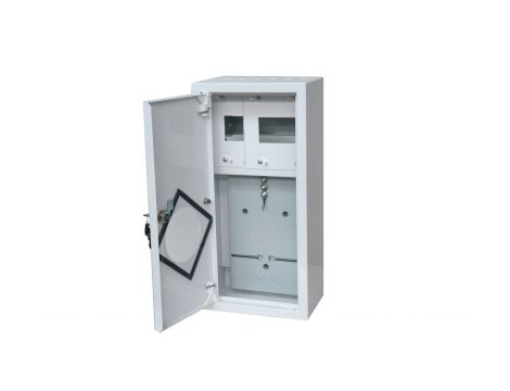 Rozdzielnica licznikowa metalowa 1x1F na licznik elektroniczny + 6 zabezpieczeń zamek okienko RAL 9003A-RZ9E
