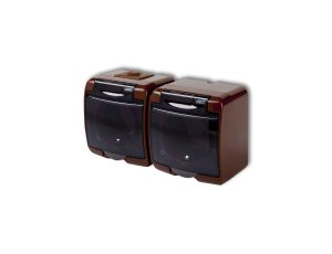 JUNIOR Gniazdo podwójne z/u SCHUKO (klapka dymna) brązowy 4GHE-2sdp